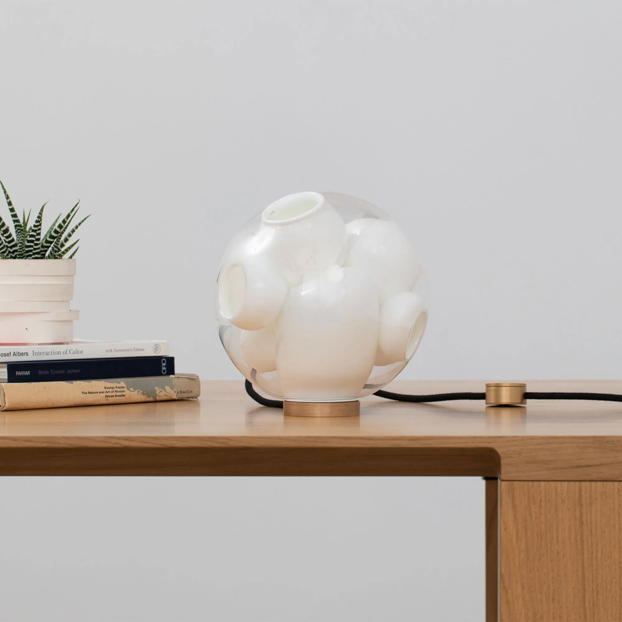 38Vt table lamp