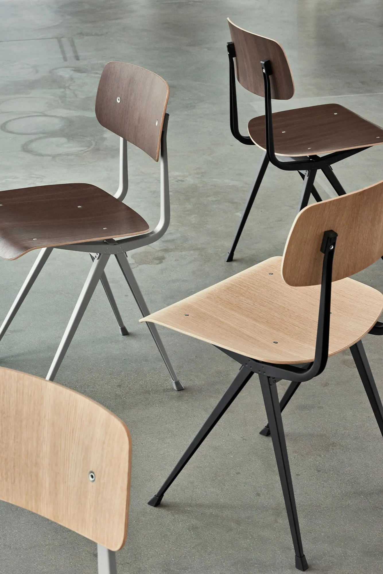 Result stol Beige