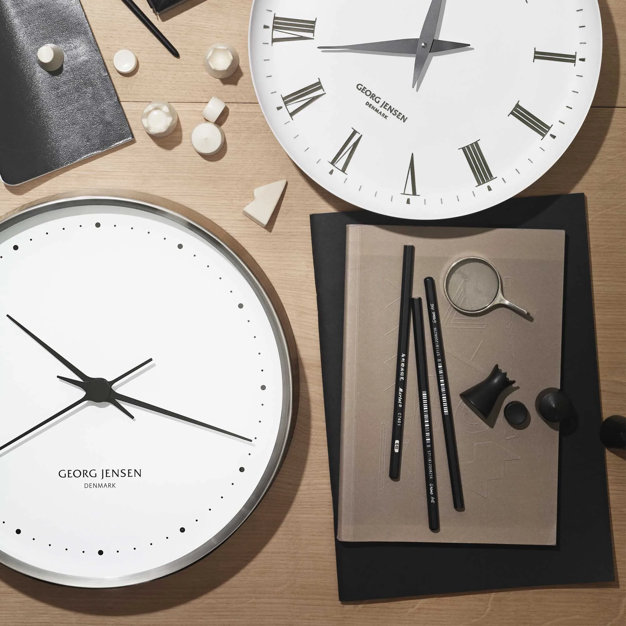 HK Clock Ø30 cm