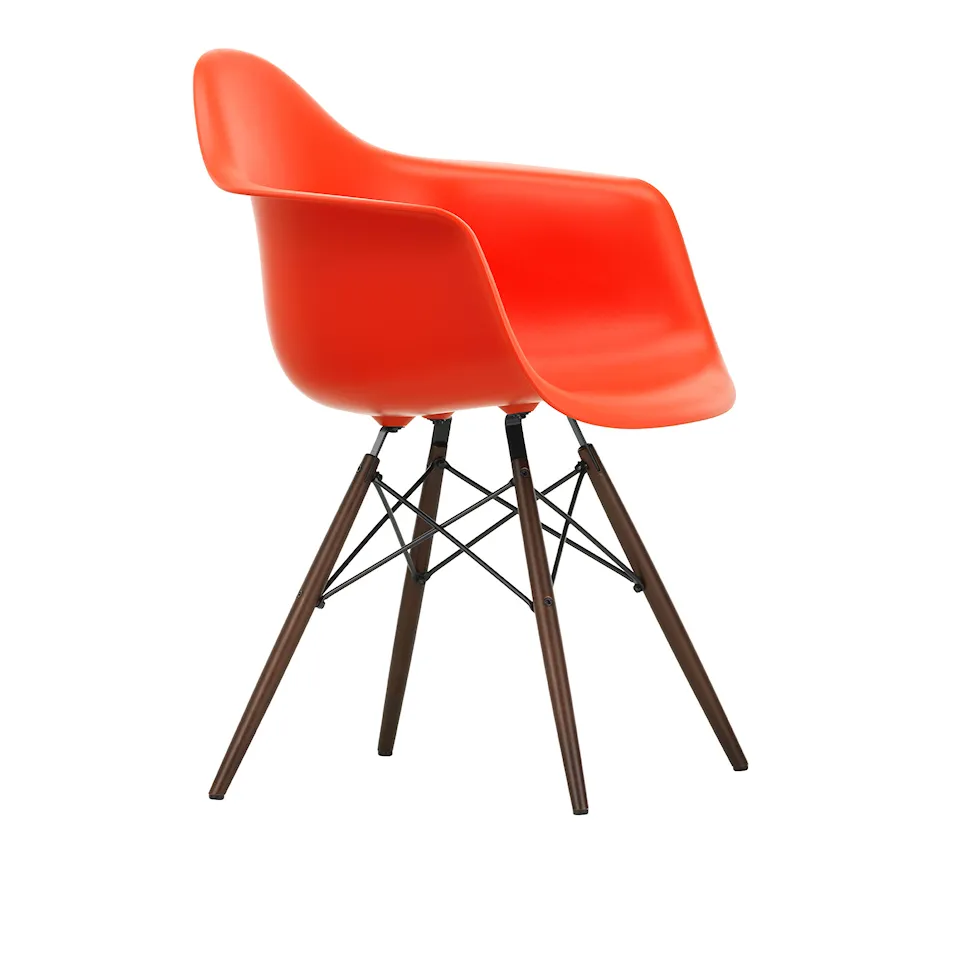 Eames RE Plastic Armchair DAW matstol Dark Maple