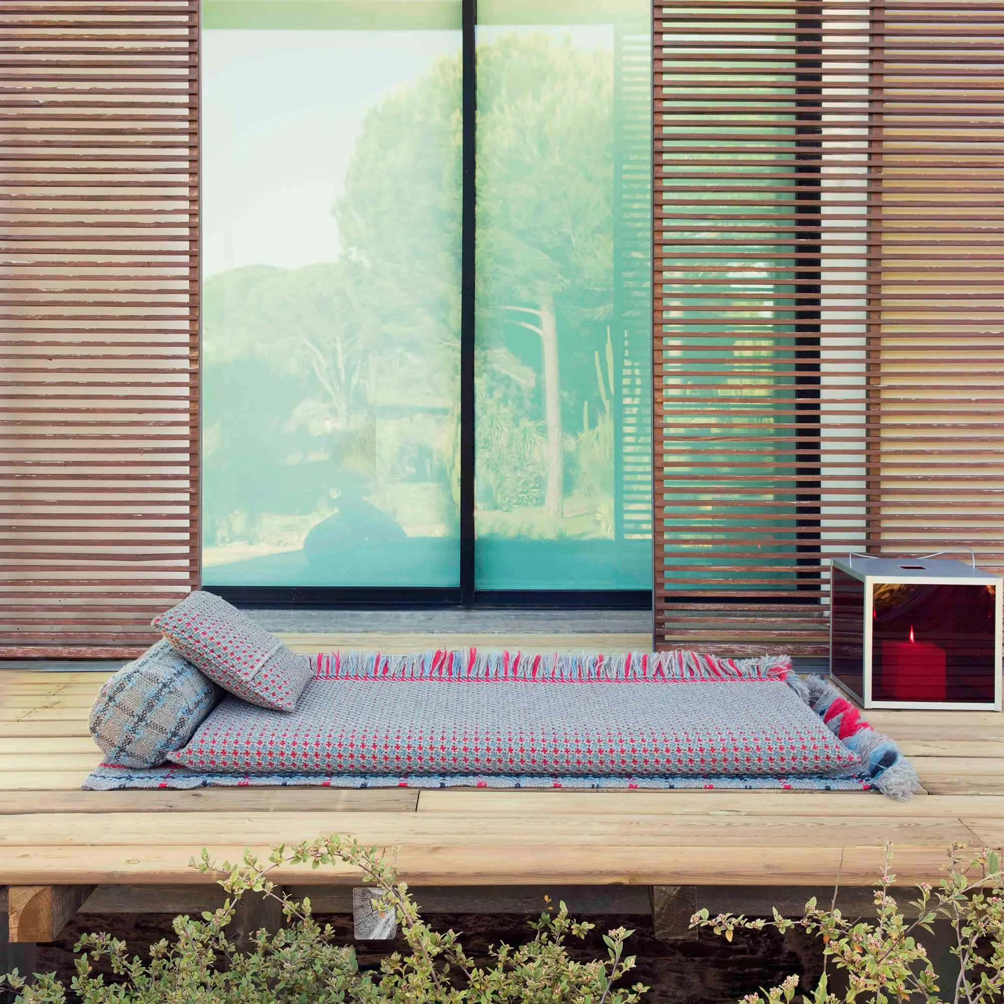 Garden Layers Small Roll - Checks Blue