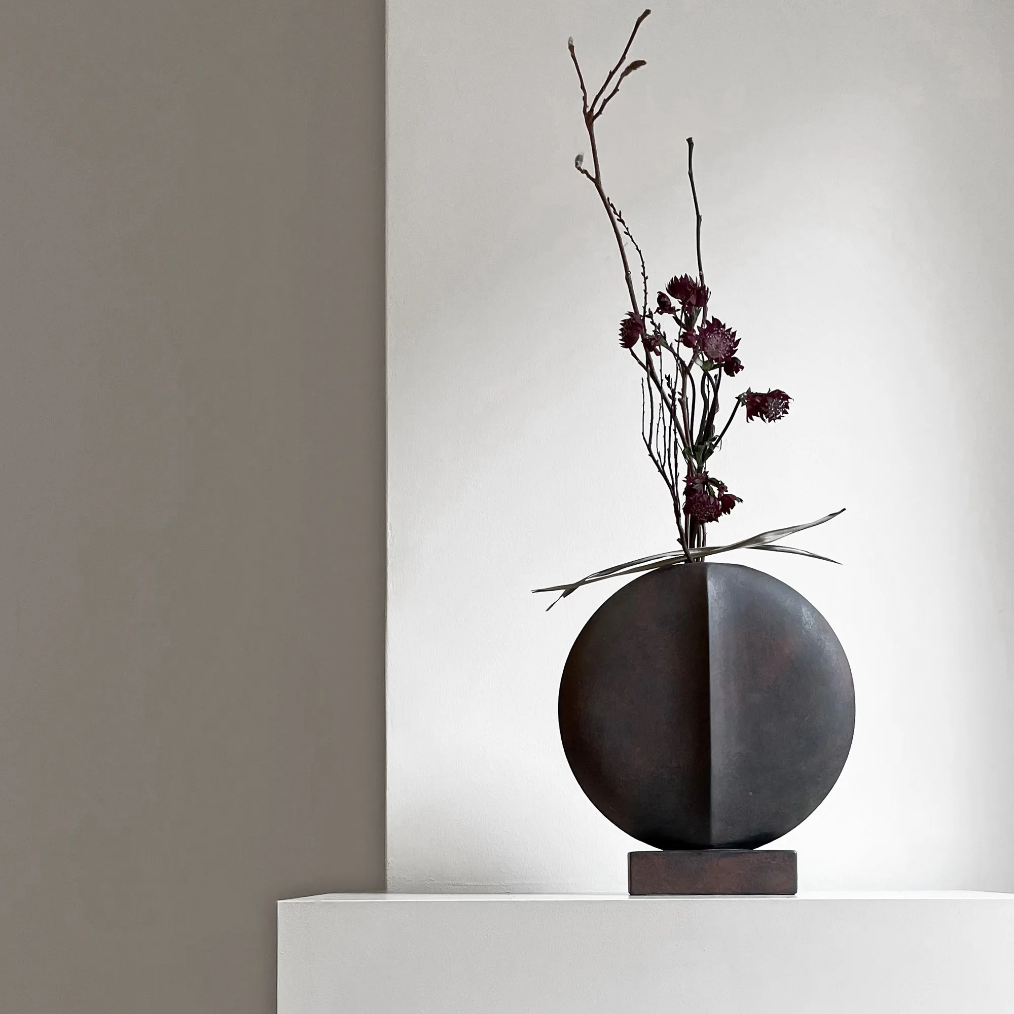 Guggenheim Vase Mini