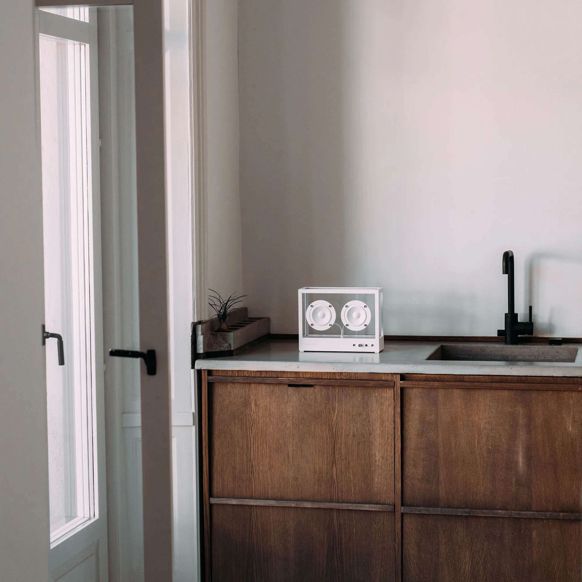 Small Transparent Speaker