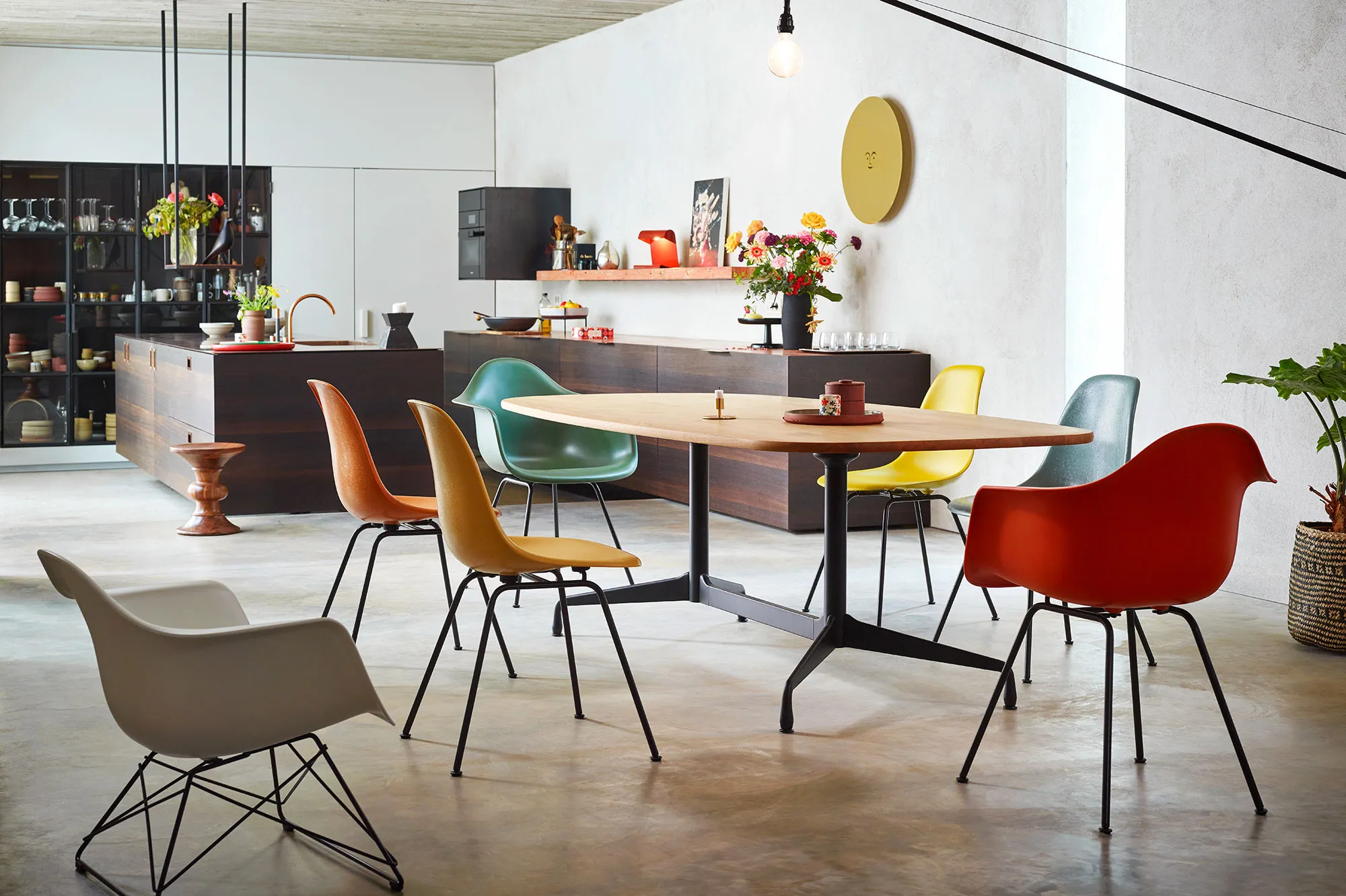 Eames Fiberglass Chair DSX stol Chrome
