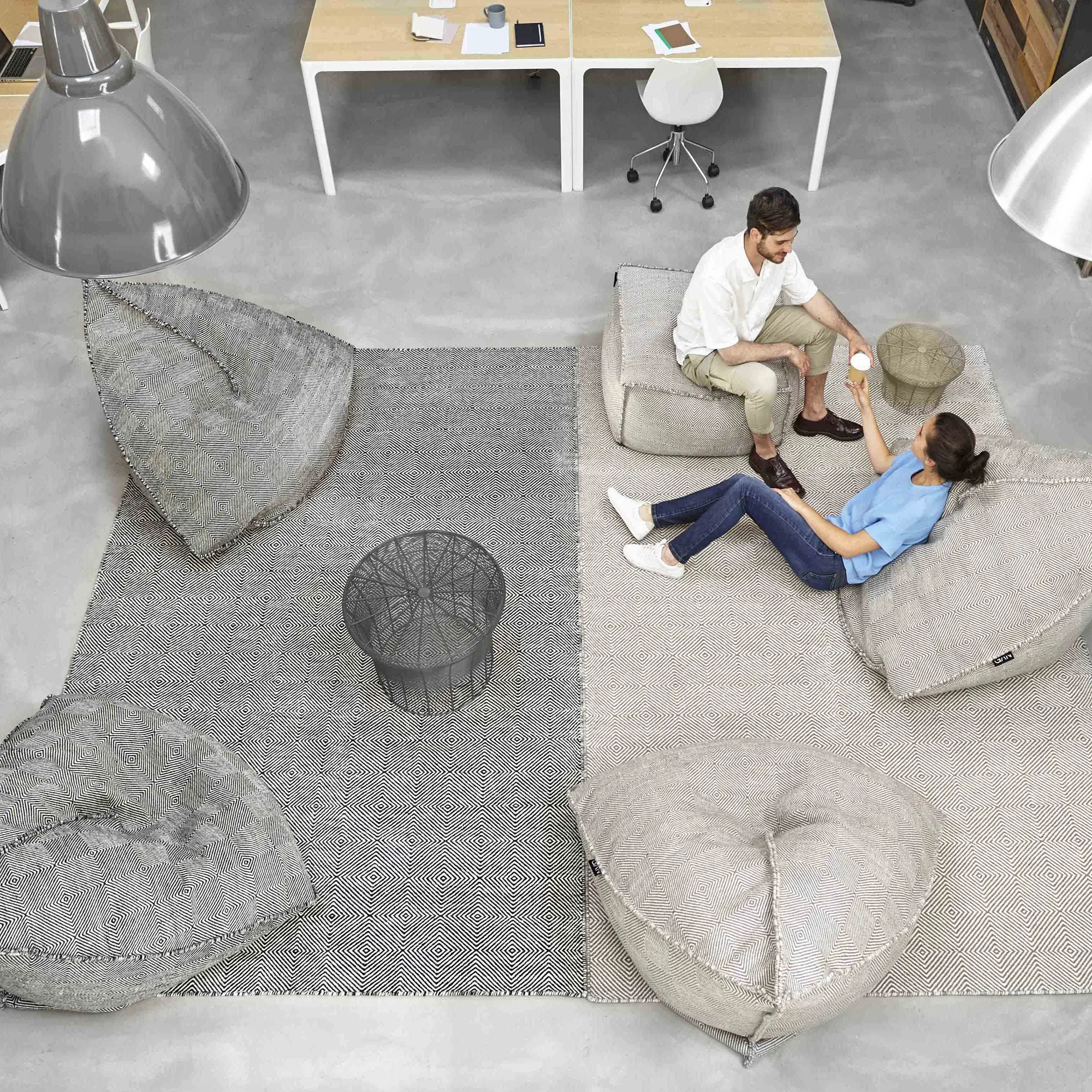 Sail Pouf
