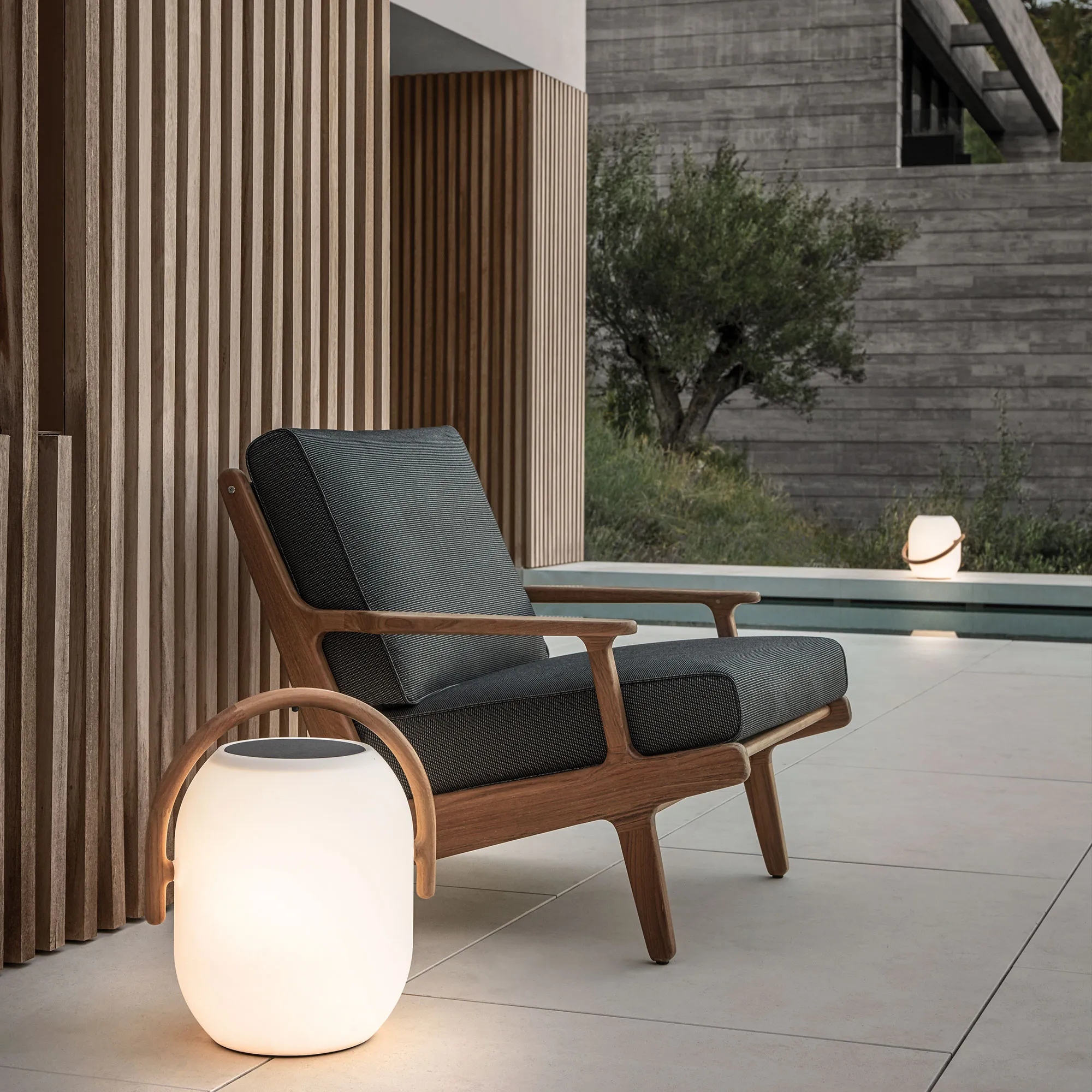 Ambient Cocoon Lamp