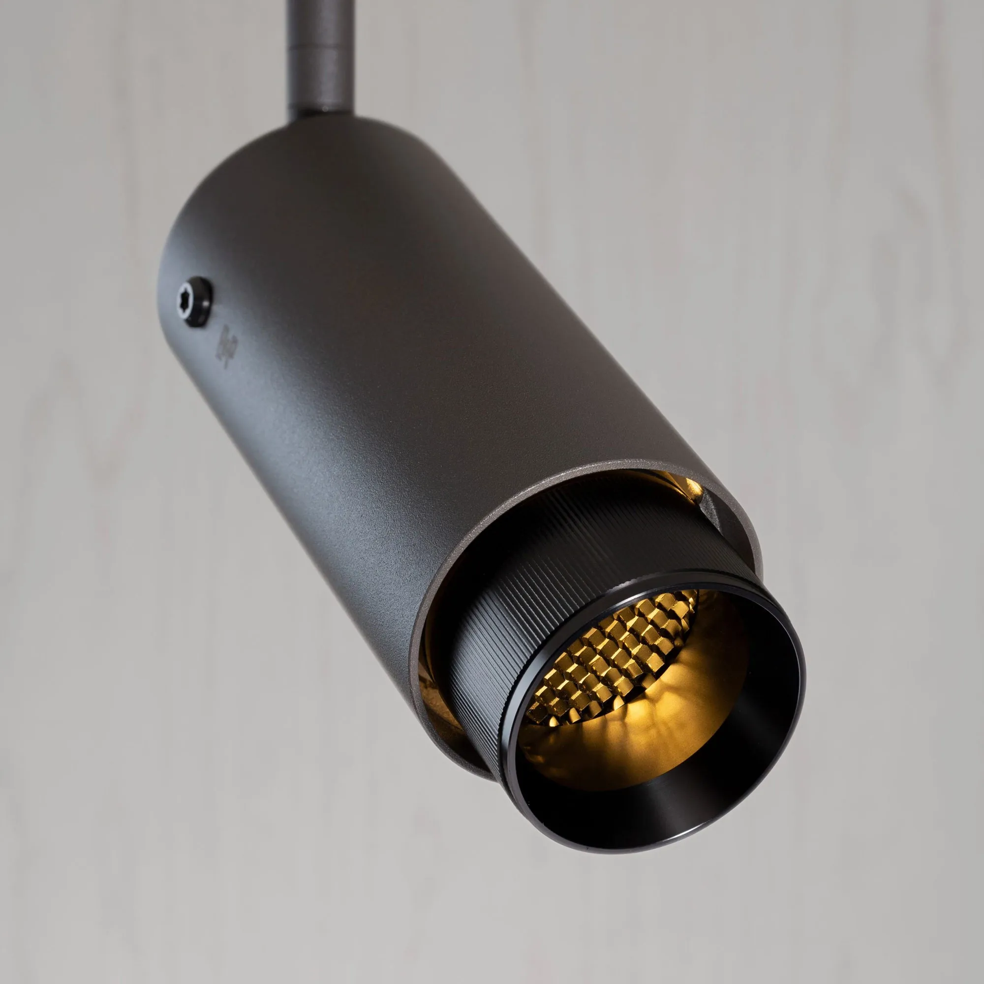Exhaust Spot Graphite