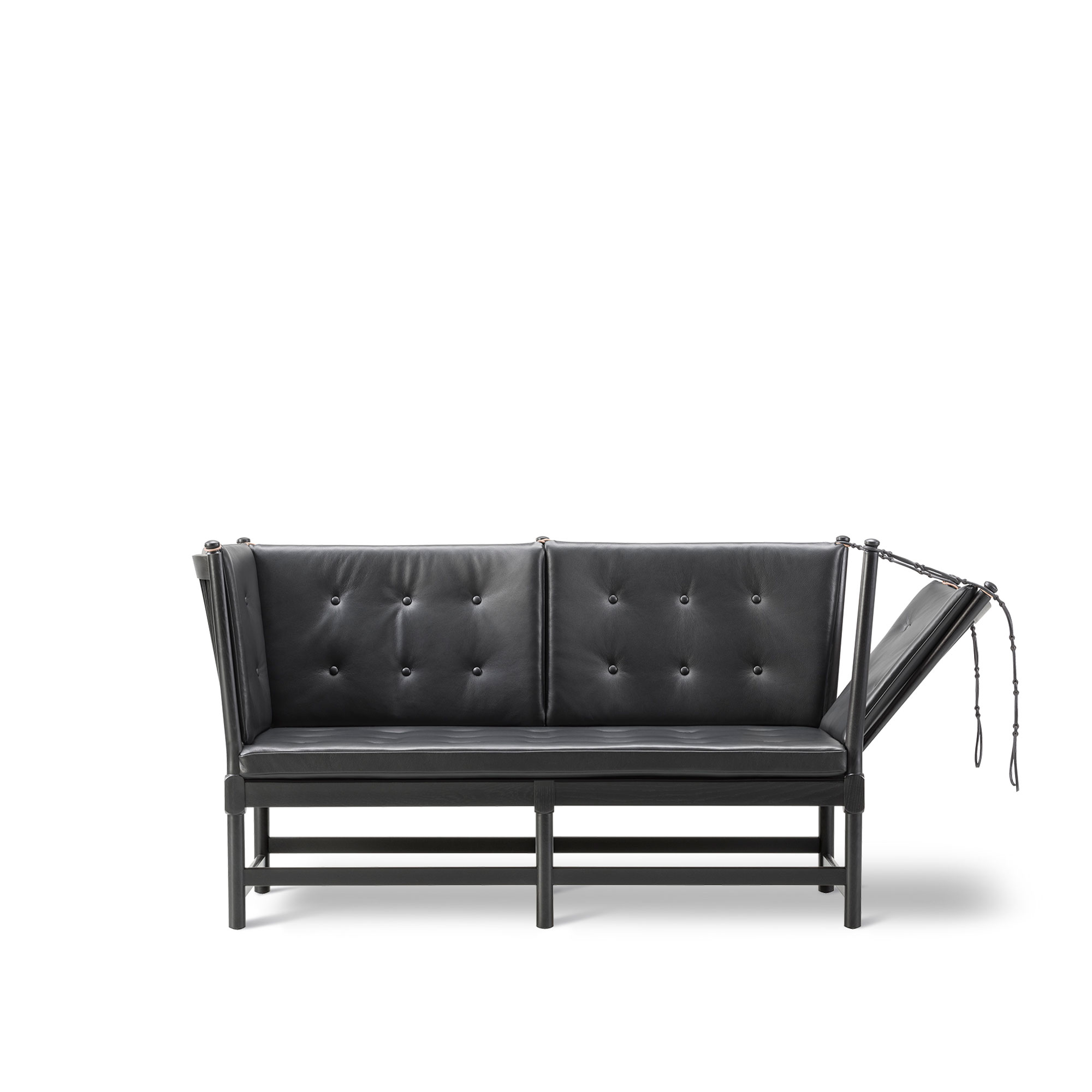 Fredericia Furniture - The Spoke-Back Sofa 2 Seater, Svartlackerad ek, Läder 1, Omni 301 Black - Soffor - Børge Mogensen - Svart | Möbler - Soffor Och Dagbäddar - Soffor | Möbelexperten