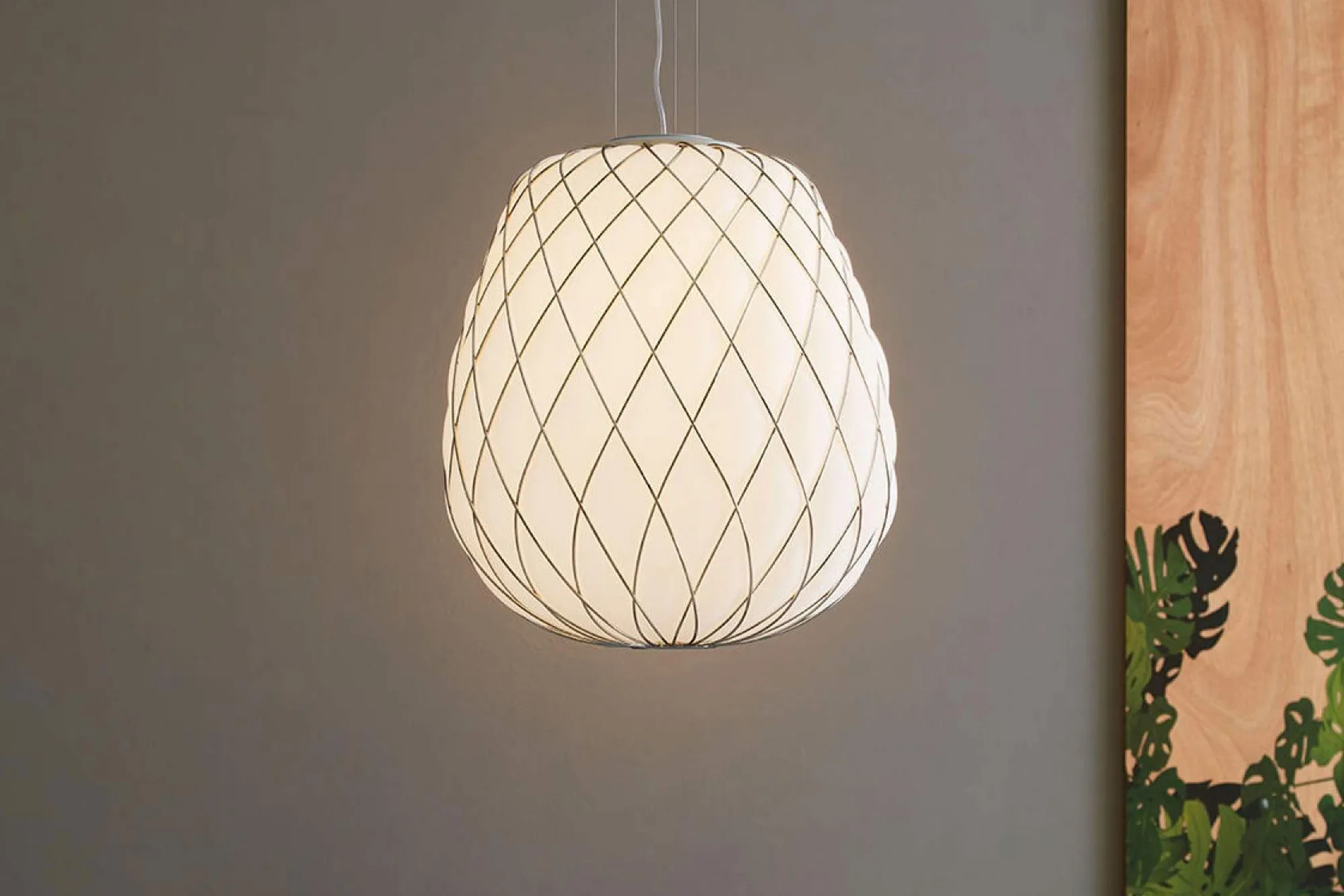 Pinecone - Taklampa