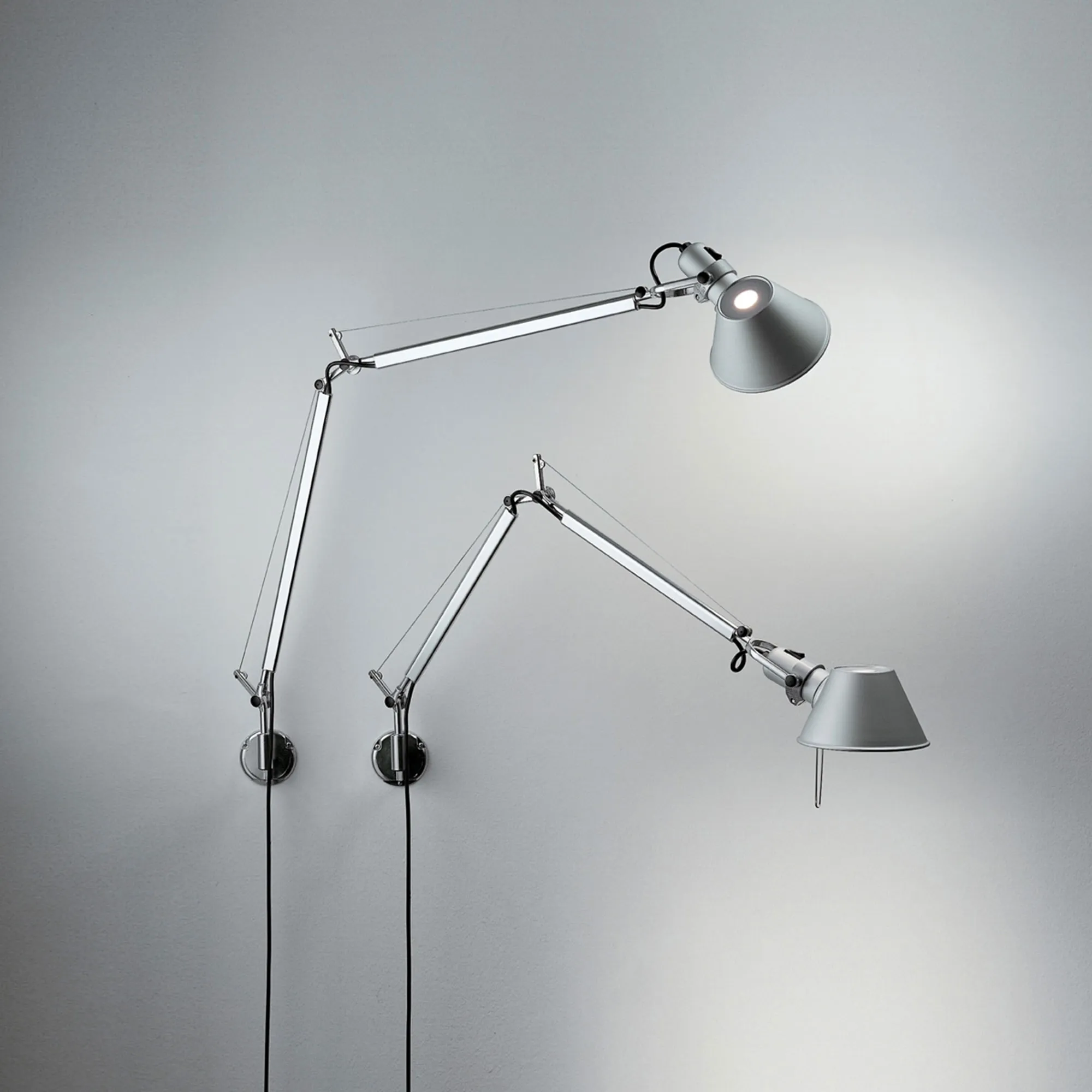Tolomeo LED Vägglampa