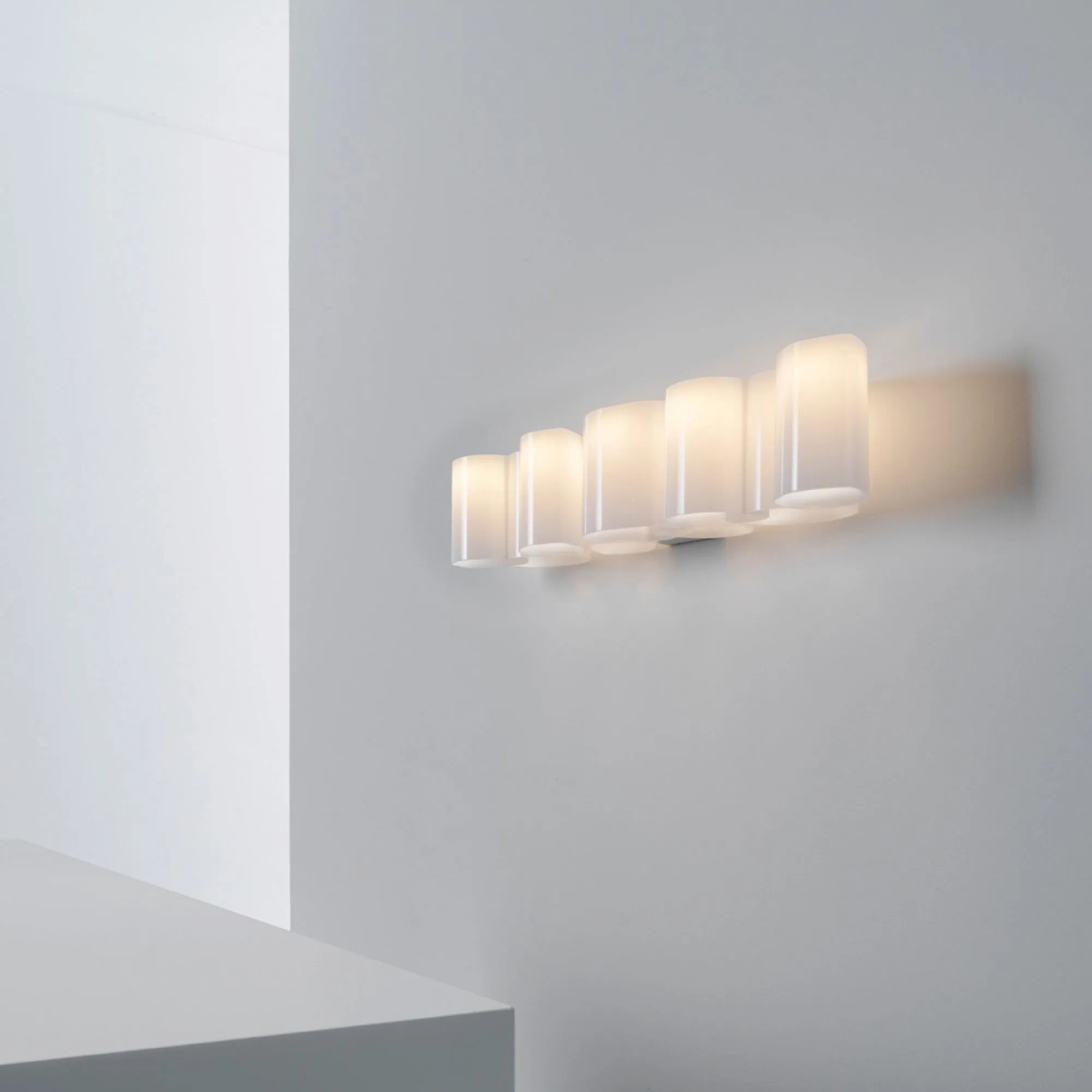 Honey Wall Lamp 72