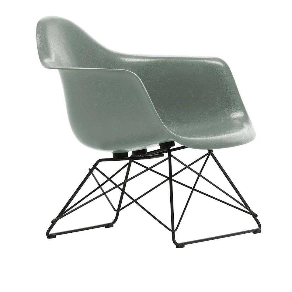 Eames Fiberglass Armchair LAR fåtölj Basic Dark