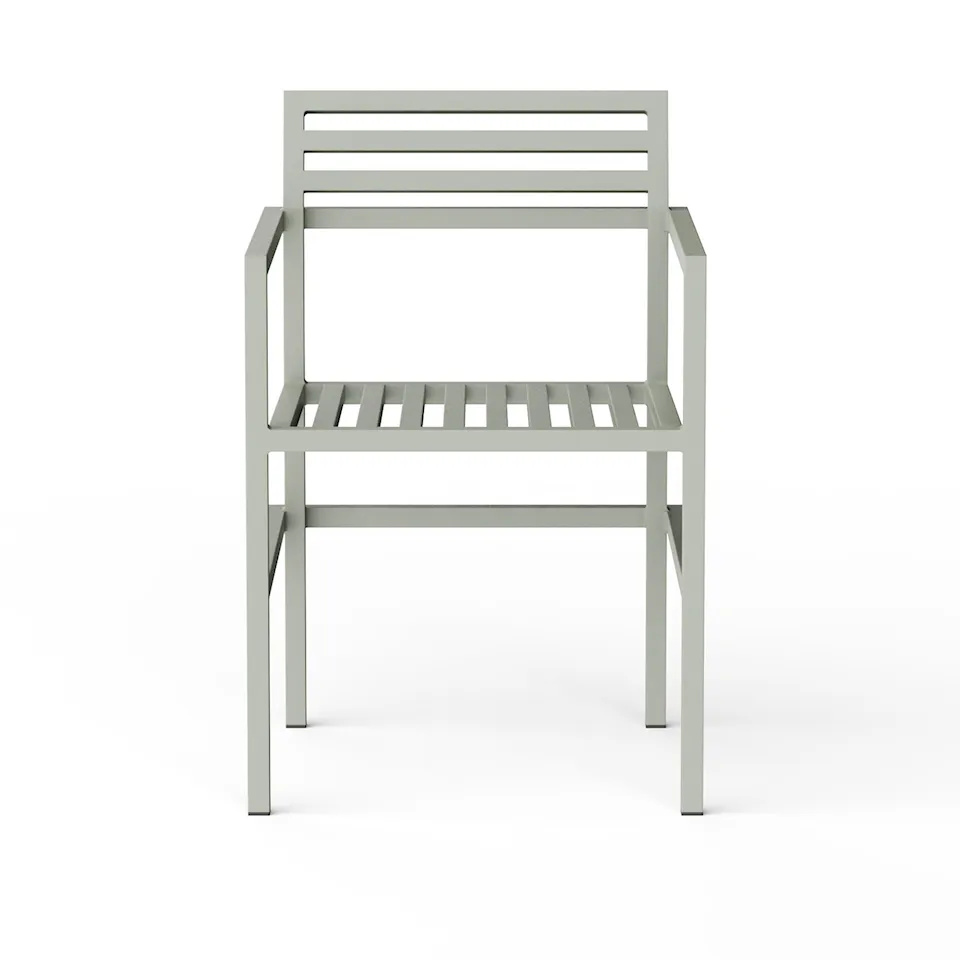 19 Outdoors Dining Arm Chair