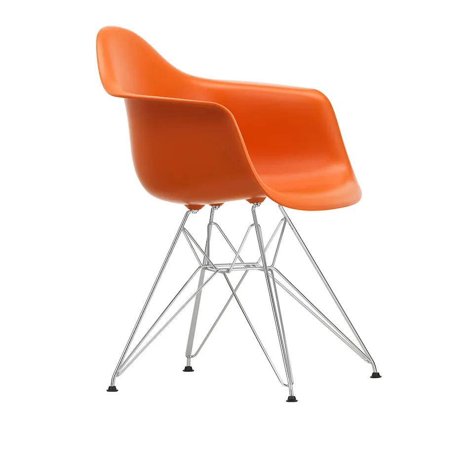 Eames RE Plastic Armchair DAR matstol Chrome