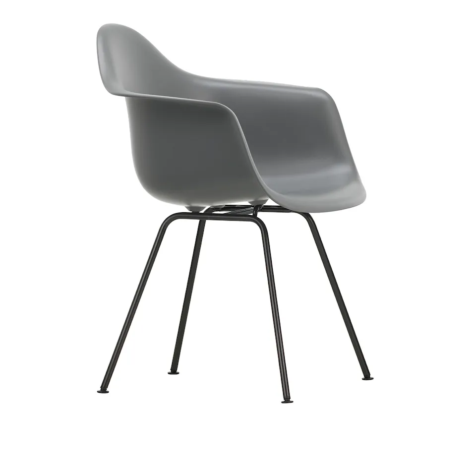 Eames RE Plastic Armchair DAX matstol Basic Dark