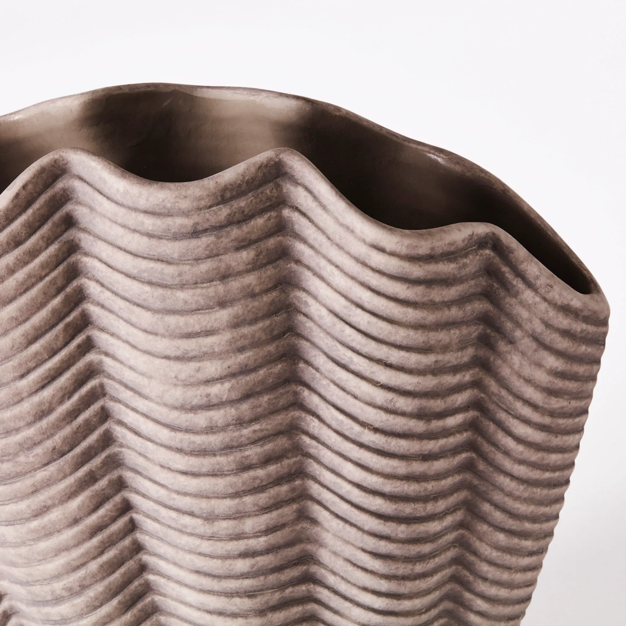 Concha Vase Fluted Large