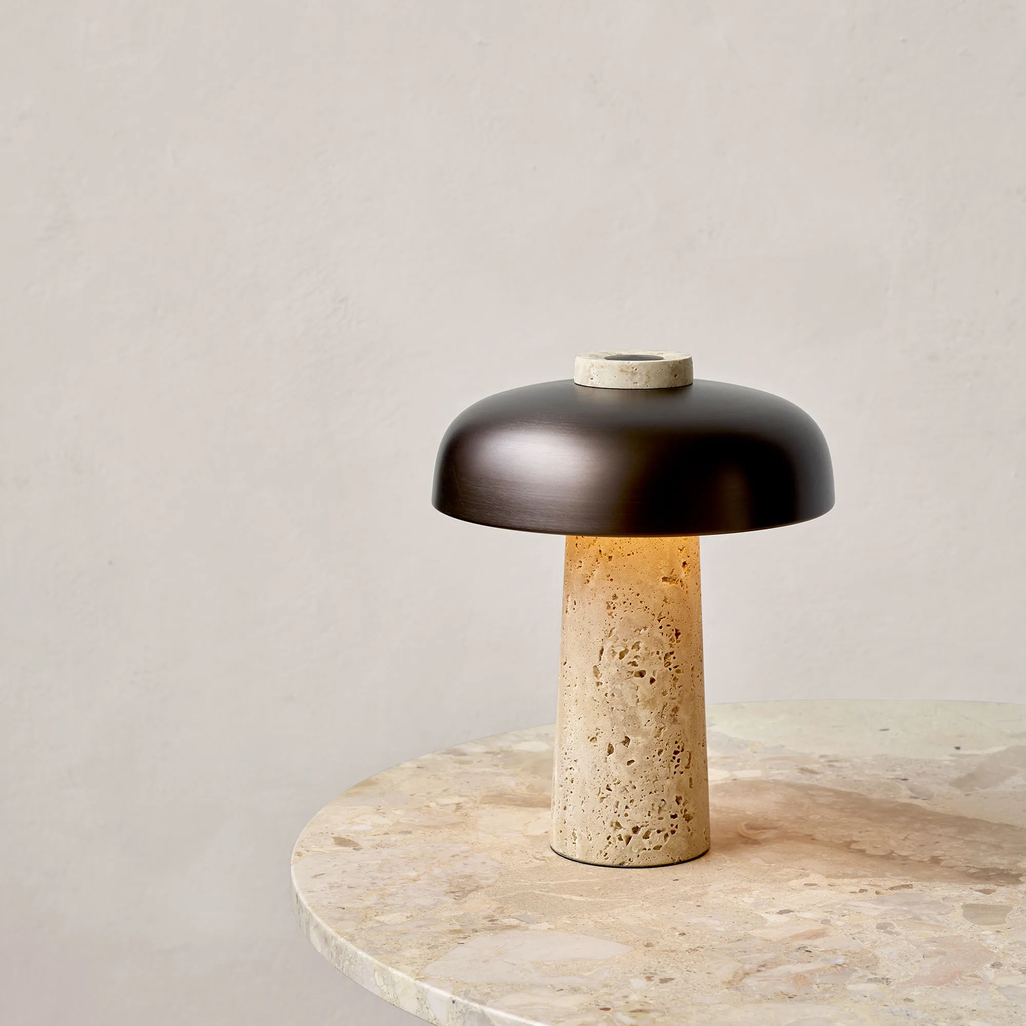 Reverse bordslampa